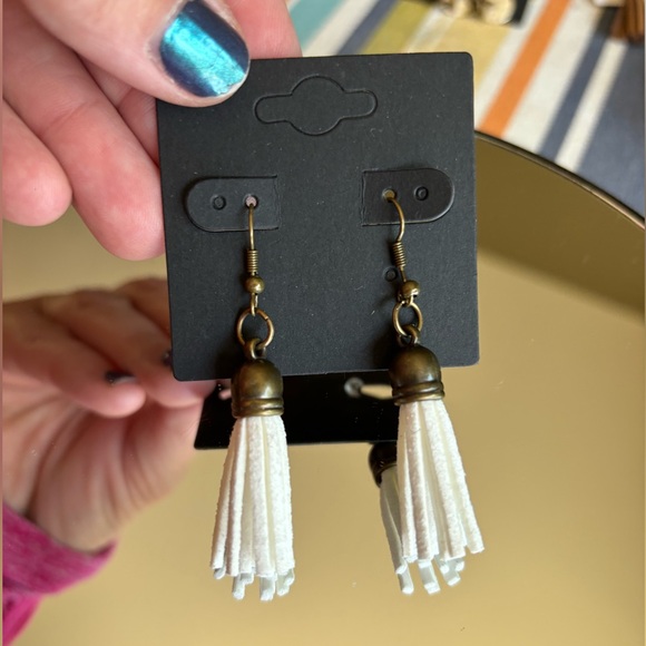 Handmade White Tassel Earrings 💜 - Picture 1 of 4
